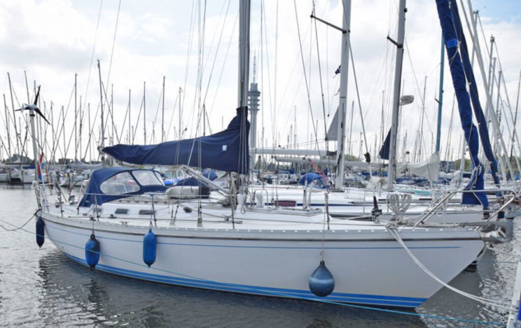 De grote refit Sailing Javelin